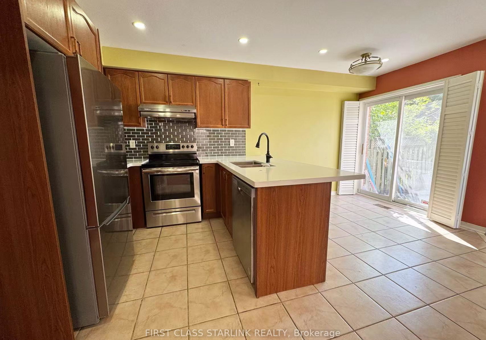 461-pondview-place-oakville-ontario-w13094028