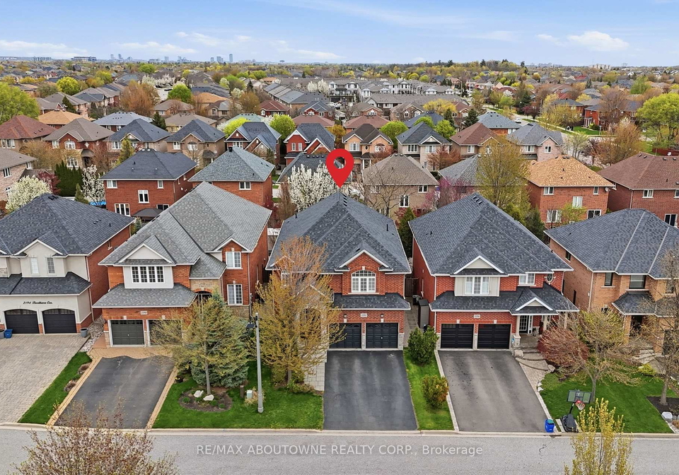 2202-brookhaven-crescent-oakville-ontario-w13094032
