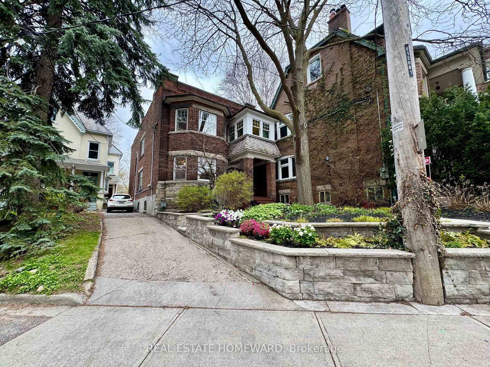 92-indian-road-toronto-ontario-w13094034