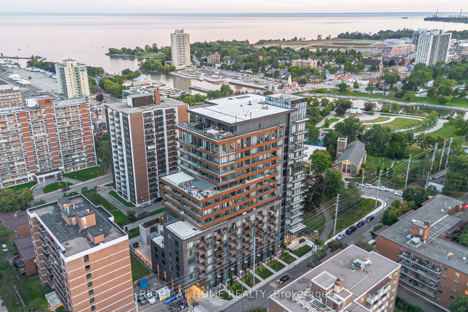 21-park-street-e-mississauga-ontario-w13094140