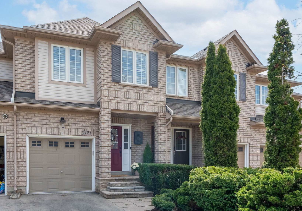 2161-forest-gate-parkway-oakville-ontario-w13094600