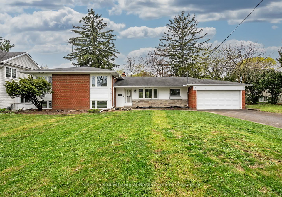 272-pinehurst-drive-oakville-ontario-w13095172