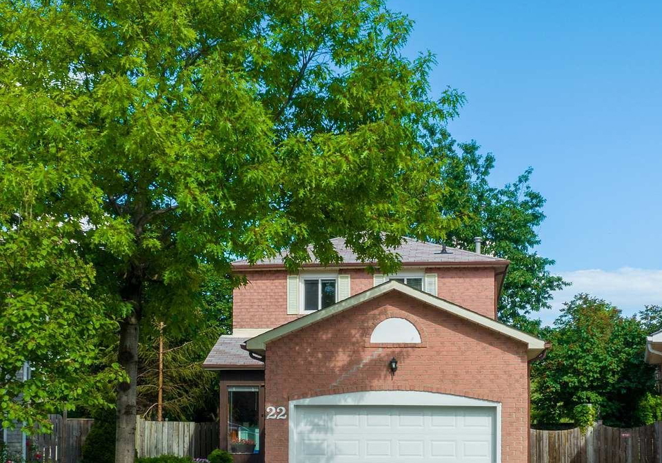 22-kesteven-crescent-brampton-ontario-w13095276