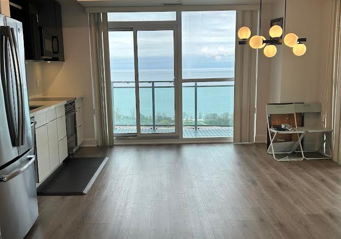 33-shore-breeze-drive-etobicoke-ontario-w13095766