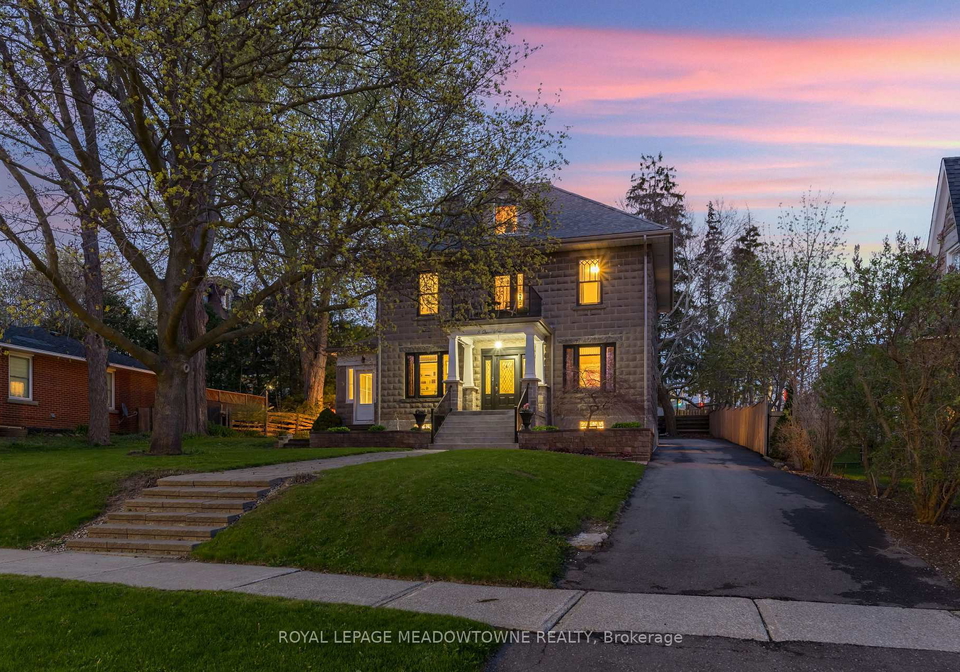 8-queen-street-halton-hills-ontario-w13096092