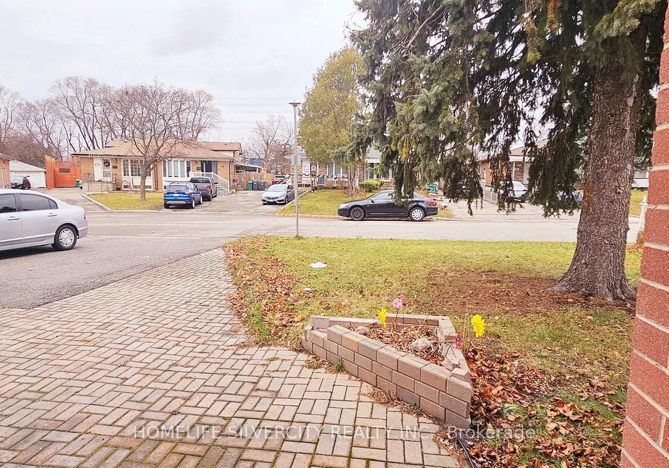 31-windermere-court-brampton-ontario-w13096456