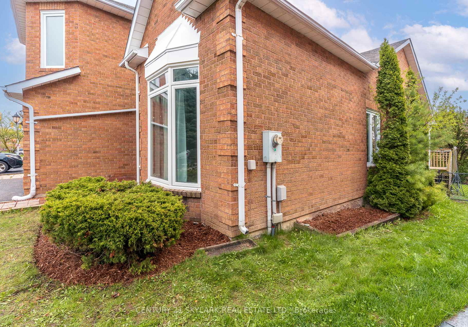 4-leeward-drive-brampton-ontario-w13096674