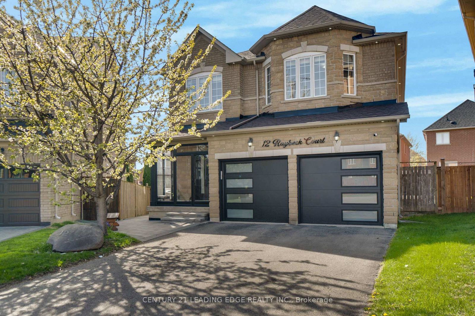 12-raybeck-court-brampton-ontario-w13096686