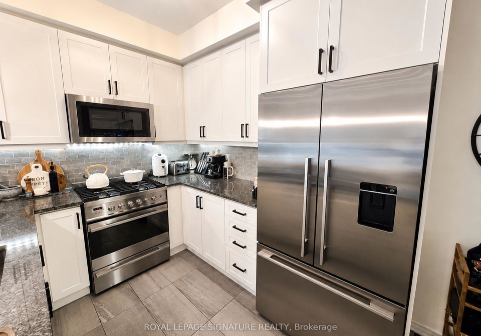 35-applewood-lane-etobicoke-ontario-w13096744