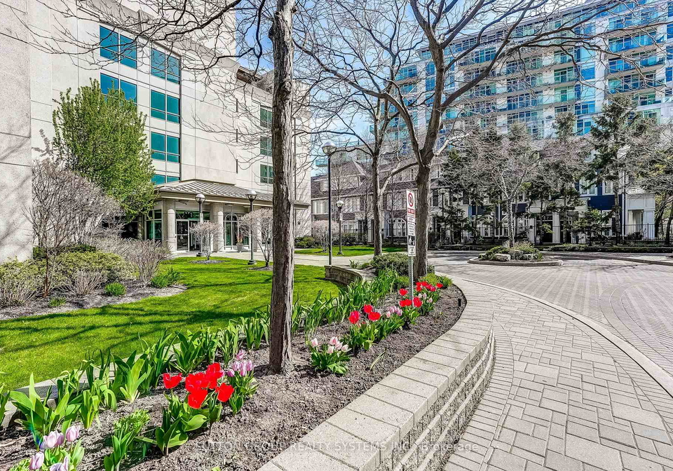80-palace-pier-court-etobicoke-ontario-w13097260