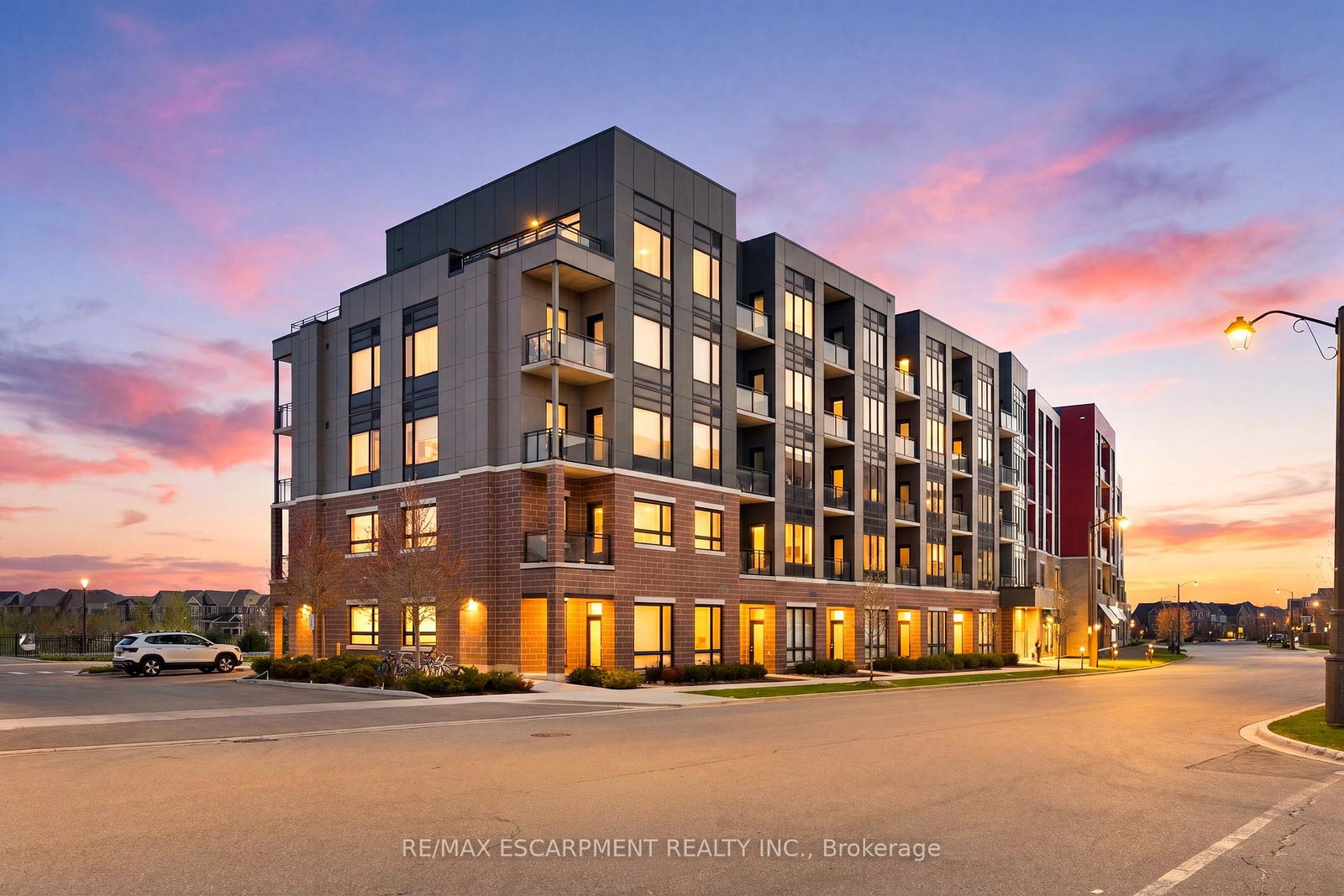 3265-carding-mill-trail-oakville-ontario-w13097282