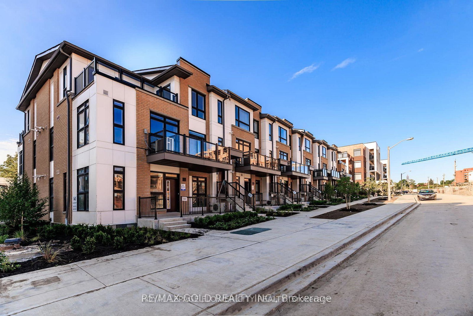 140-canon-jackson-drive-north-york-ontario-w13097424