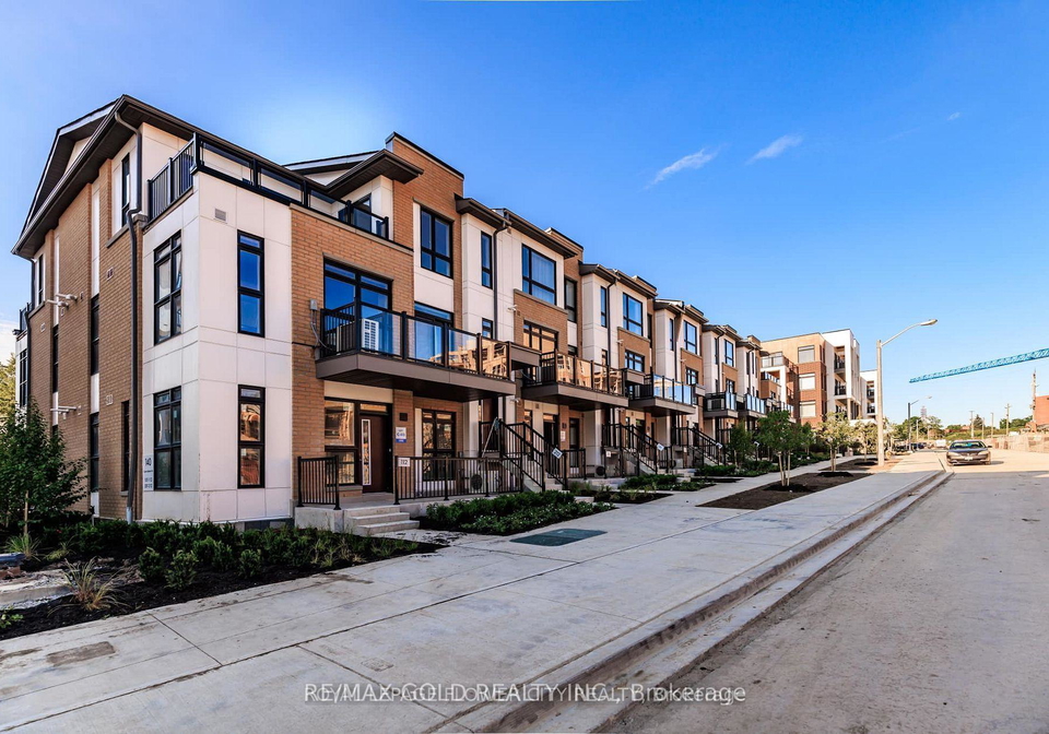 140-canon-jackson-drive-north-york-ontario-w13097424