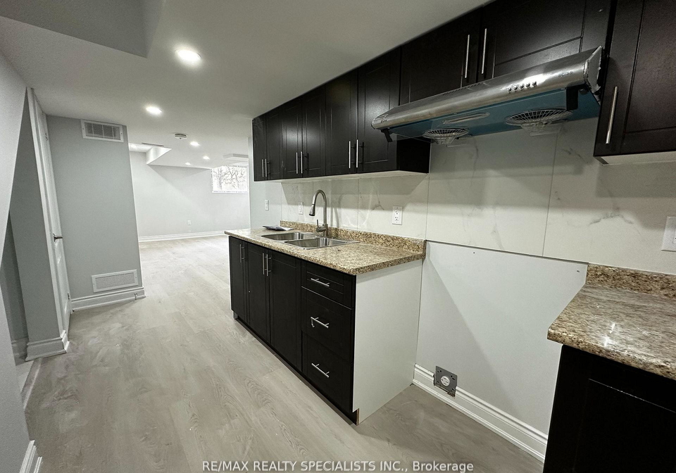 43-earlsbridge-boulevard-brampton-ontario-w13097504