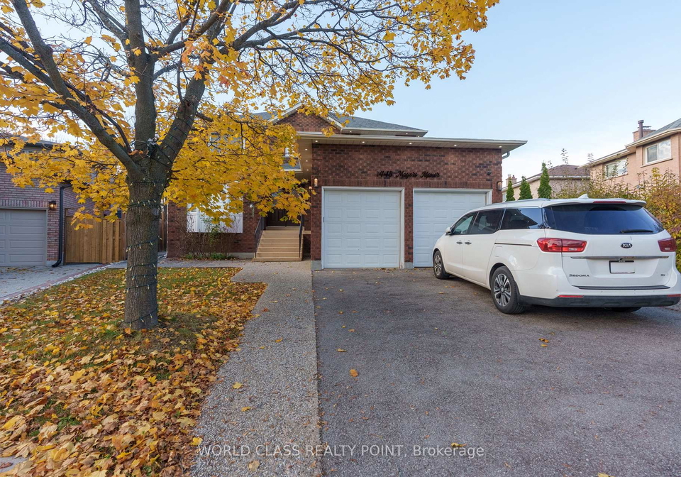 1448-mayors-manor-oakville-ontario-w13097576