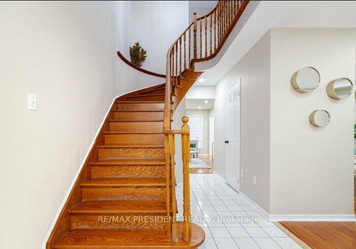 89-pebblestone-circle-brampton-ontario-w13097694