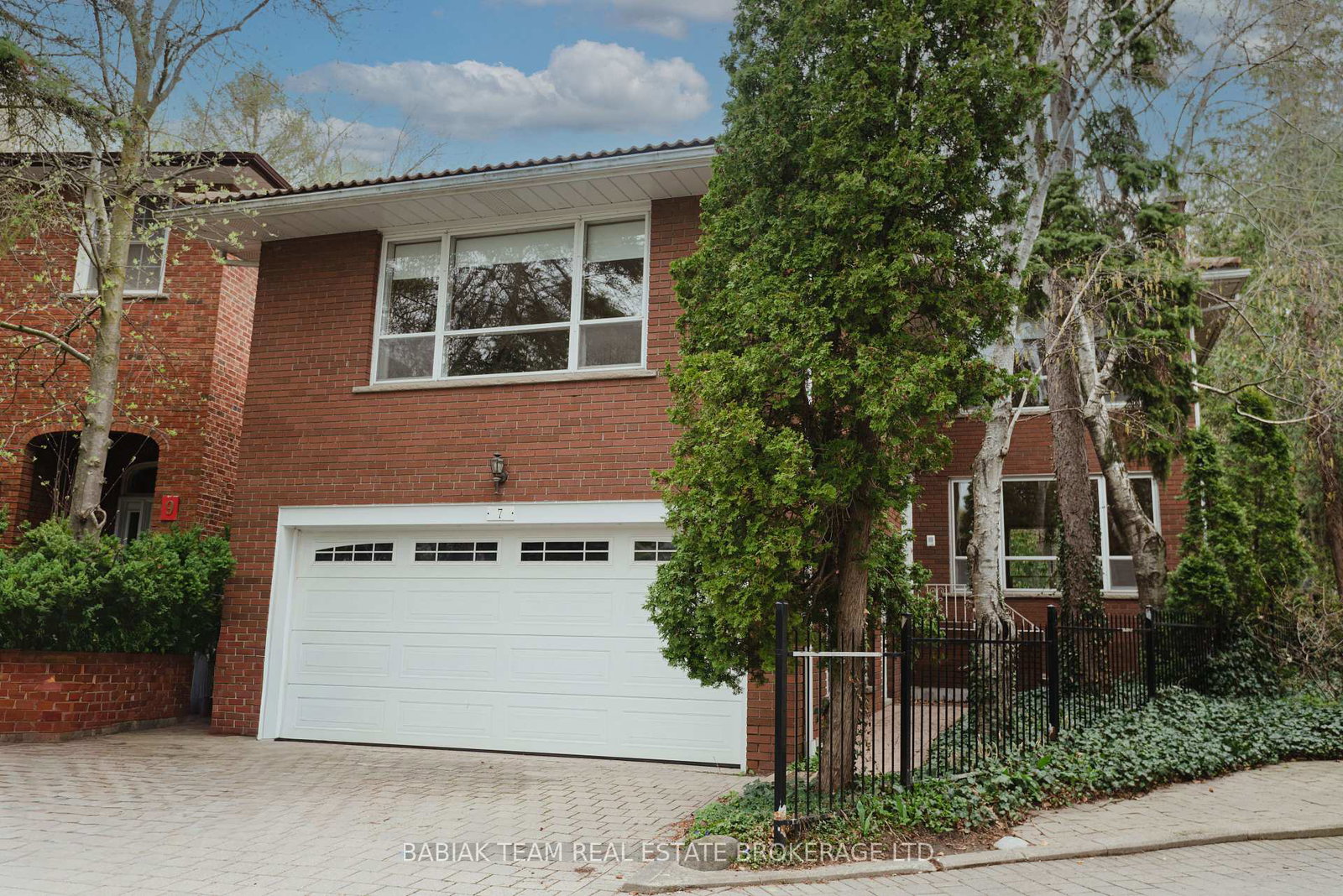 7-innisfree-court-toronto-ontario-w13098212