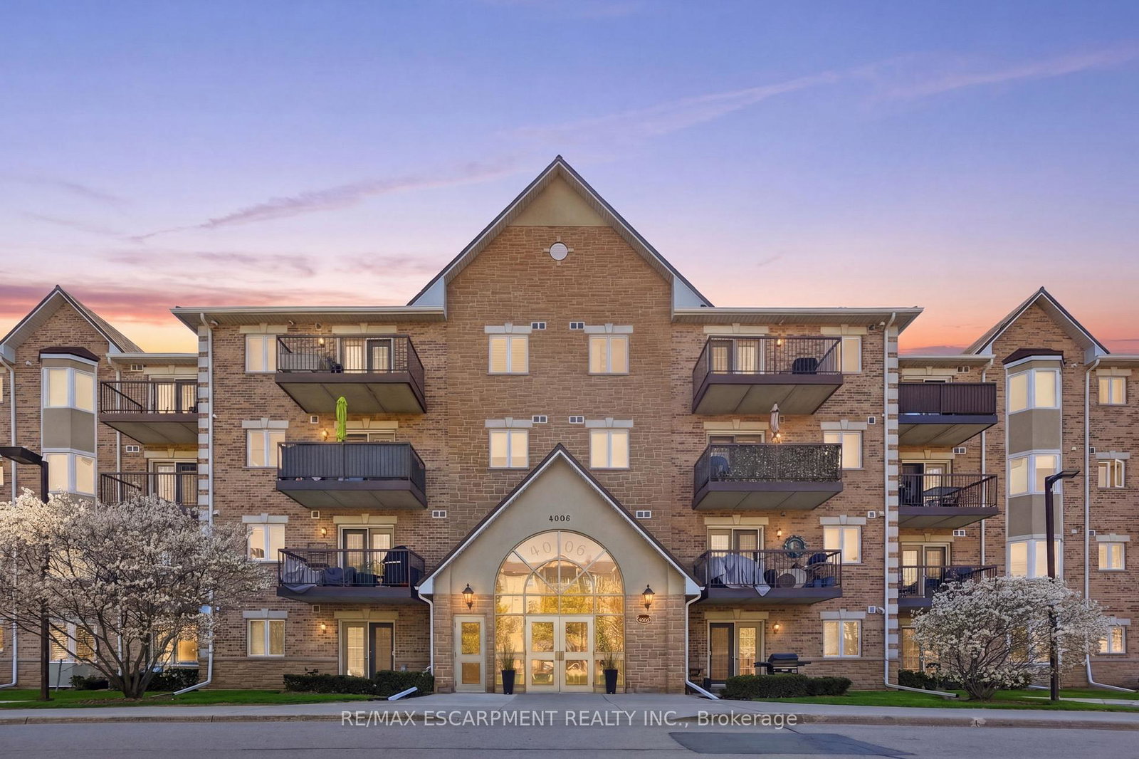 4006-kilmer-drive-burlington-ontario-w13098258