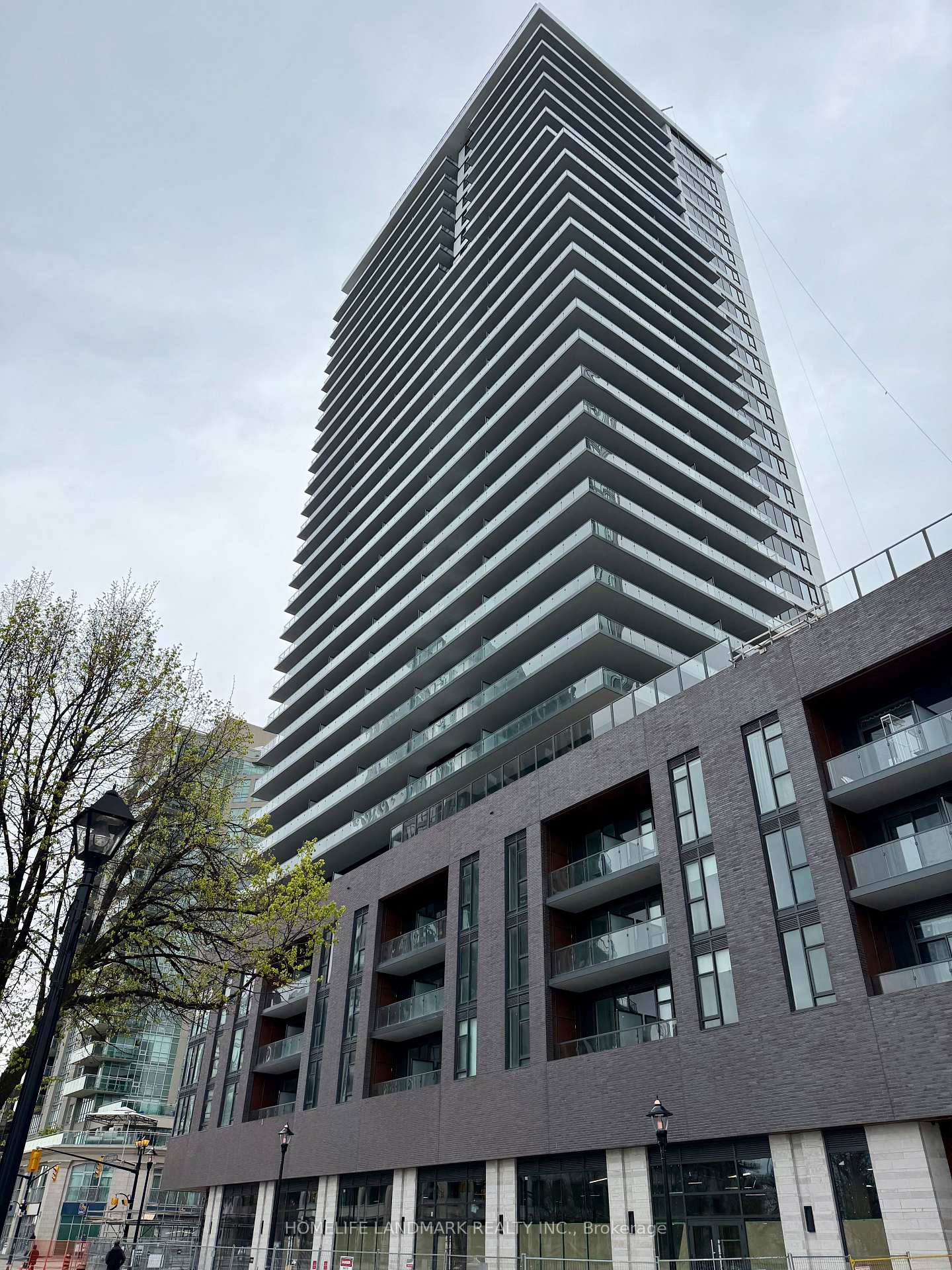 2075-lakeshore-road-burlington-ontario-w13098412
