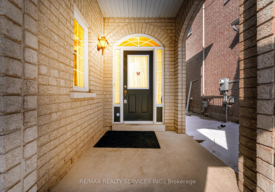 4-rocky-point-crescent-brampton-ontario-w13098812