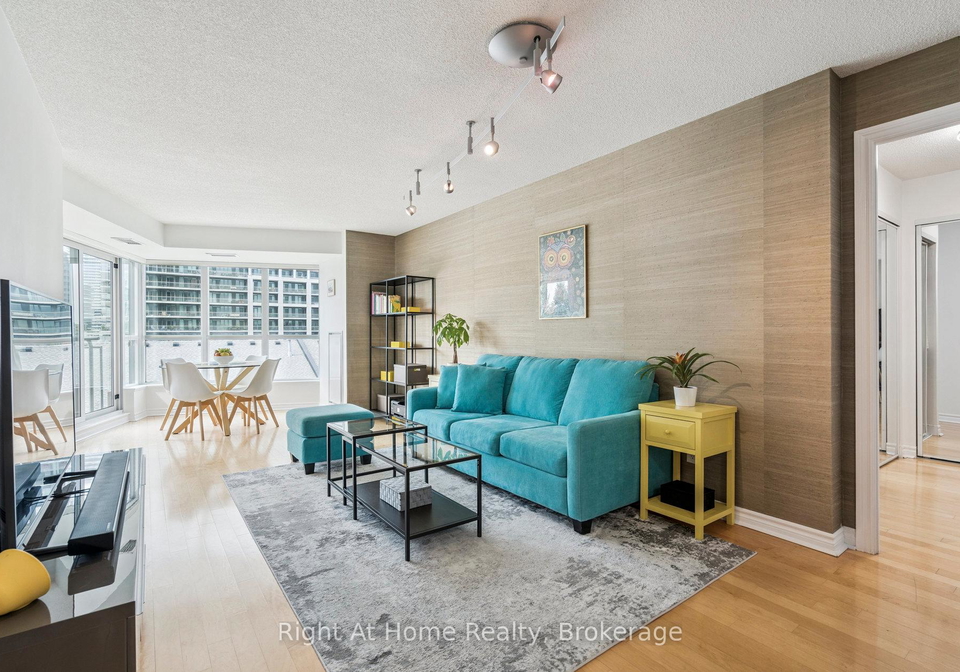 2111-lake-shore-boulevard-w-etobicoke-ontario-w13098962