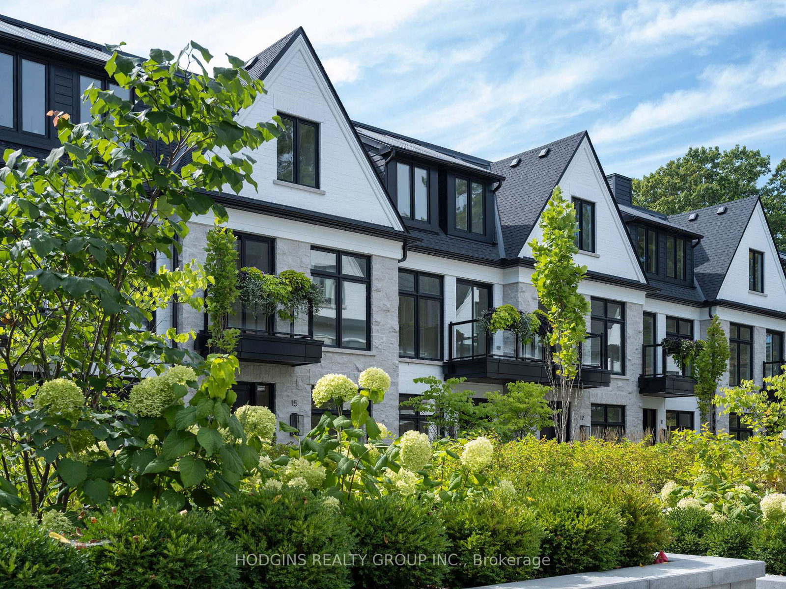 1136-mona-road-mississauga-ontario-w13098986