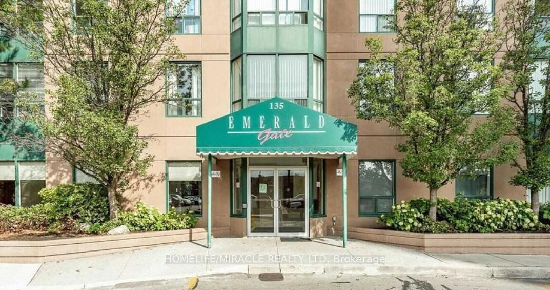 135-hillcrest-avenue-mississauga-ontario-w13099014