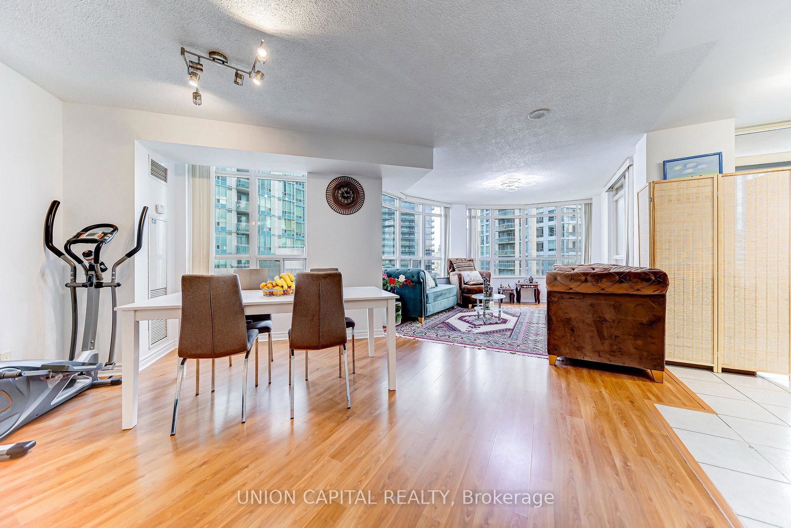 3888-duke-of-york-boulevard-mississauga-ontario-w13099352