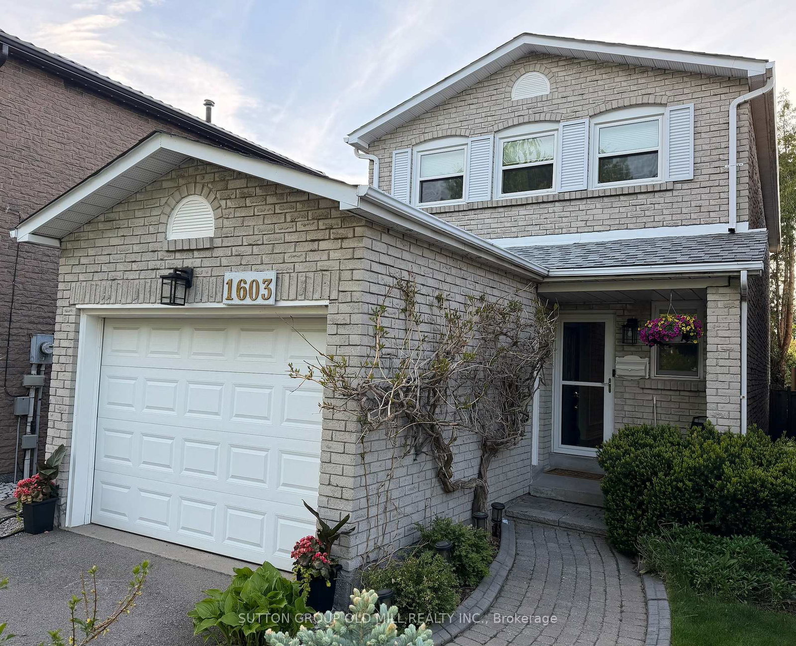 1603-dewberry-crescent-mississauga-ontario-w13099394
