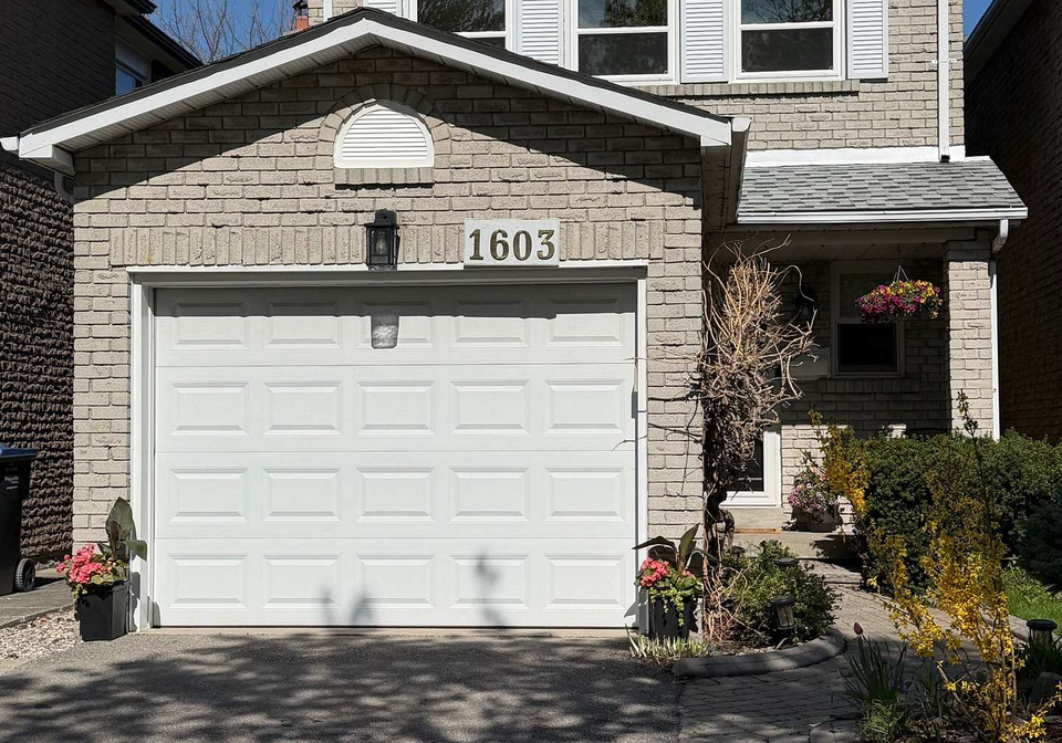 1603-dewberry-crescent-mississauga-ontario-w13099394