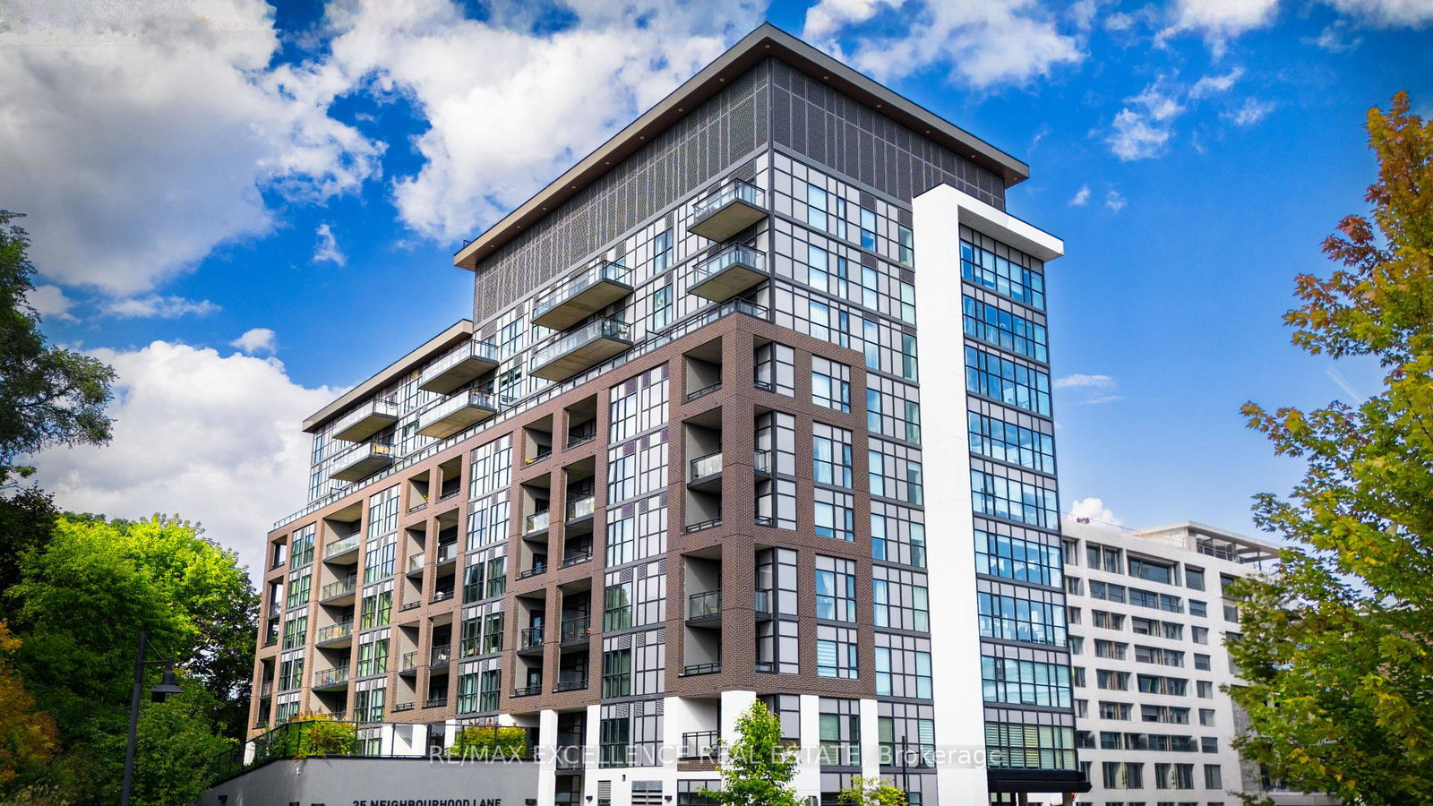 25-neighbourhood-lane-etobicoke-ontario-w13099554