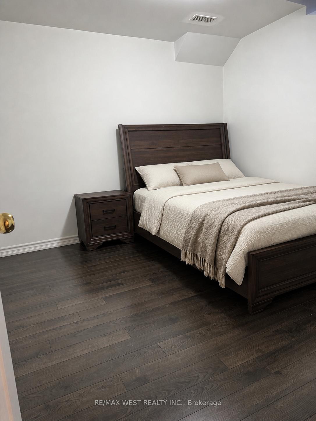 4-matagami-street-brampton-ontario-w13099620