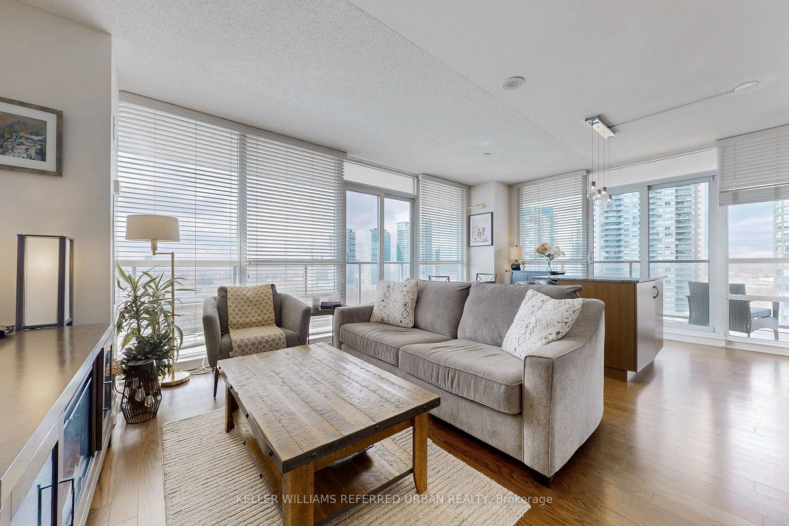 15-legion-road-etobicoke-ontario-w13100088
