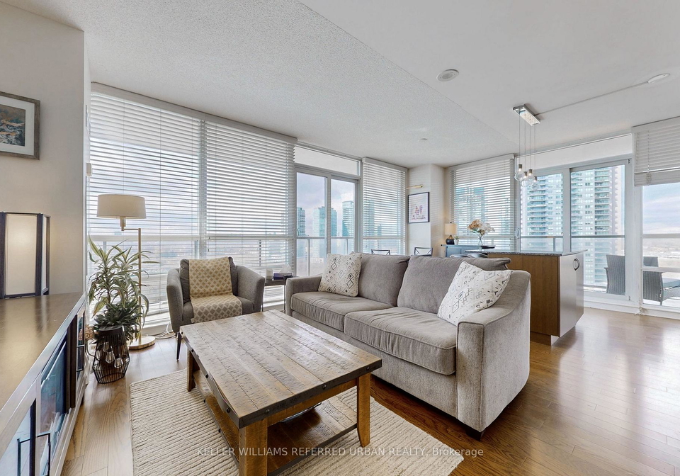 15-legion-road-etobicoke-ontario-w13100088