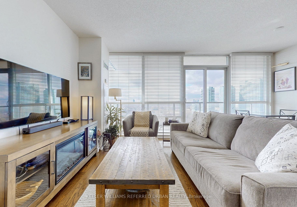 15-legion-road-etobicoke-ontario-w13100088