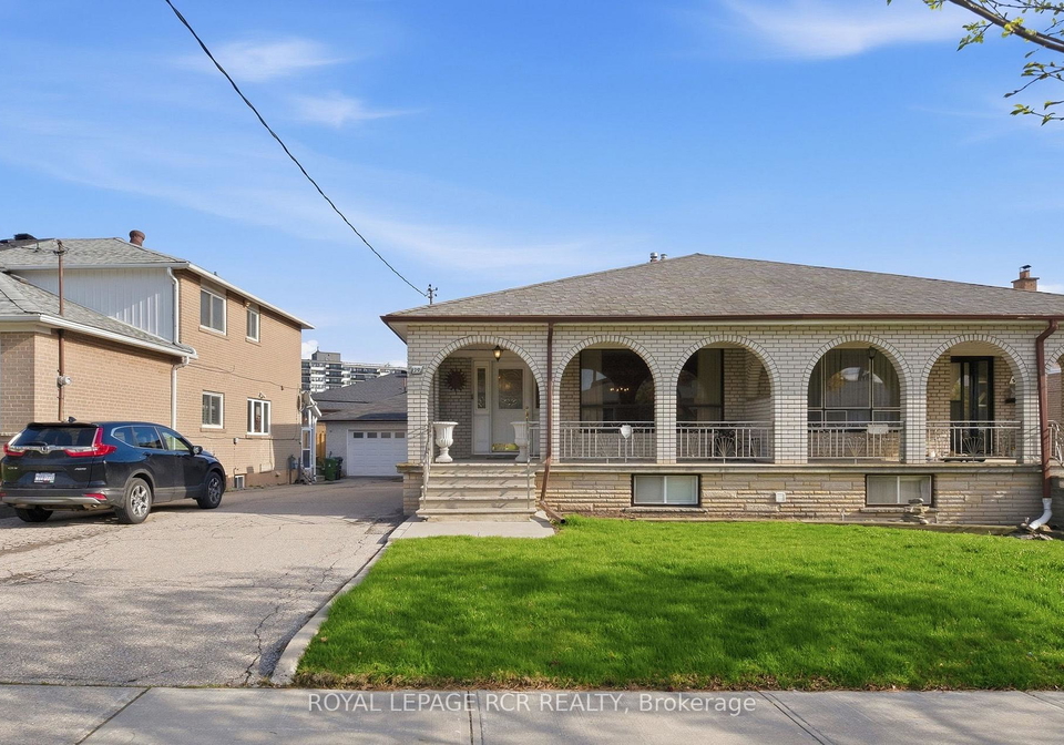 39-dovehouse-avenue-york-ontario-w13100350