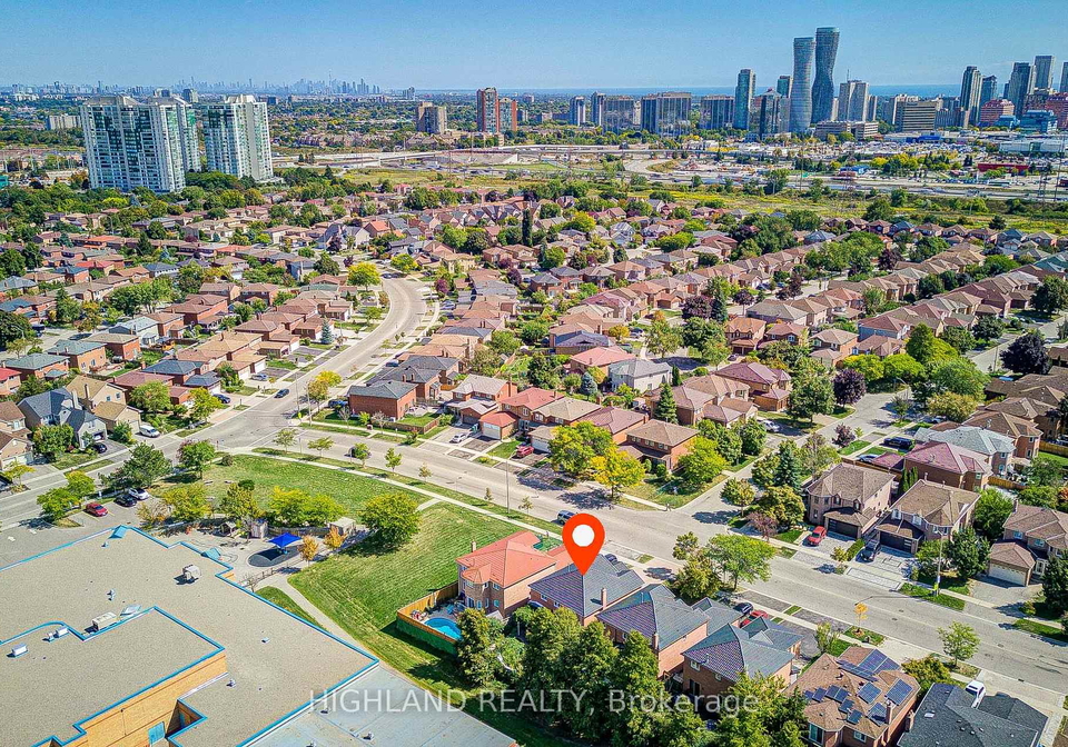 257-huntington-ridge-drive-mississauga-ontario-w13100412