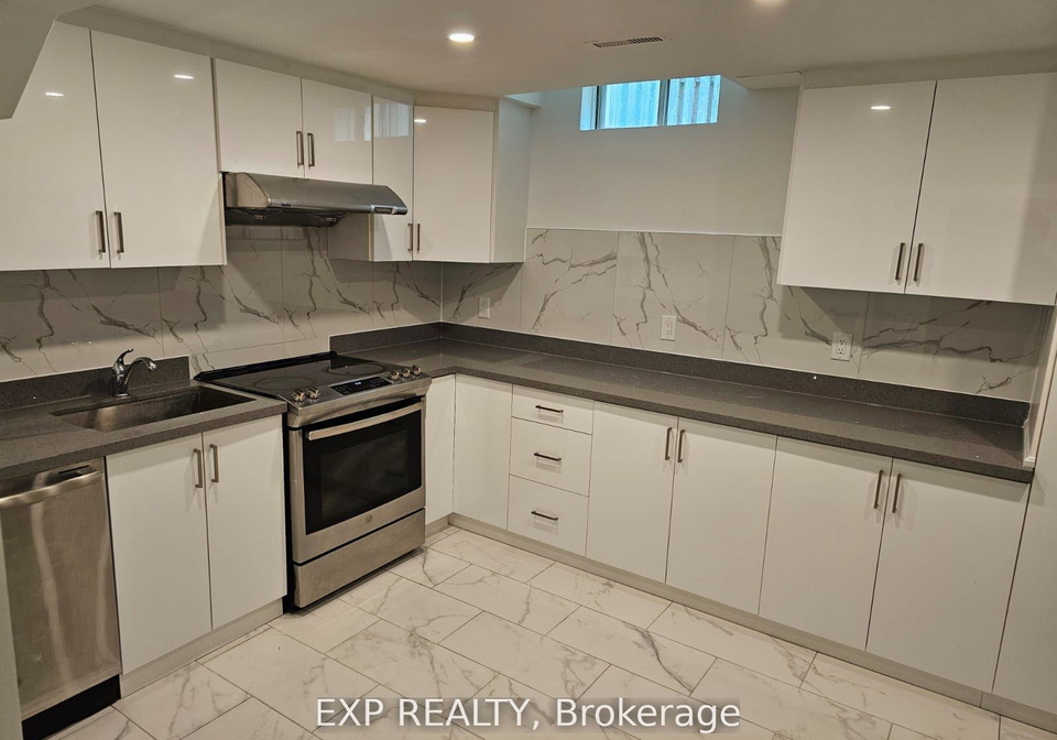 9-michigan-avenue-brampton-ontario-w13100442