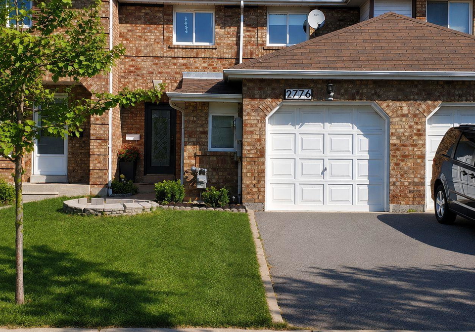 2776-lindholm-crescent-mississauga-ontario-w13100868