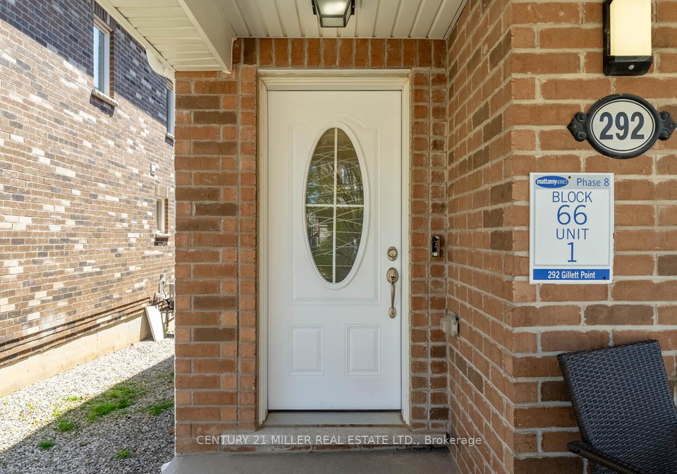 292-gillett-point-milton-ontario-w13100934
