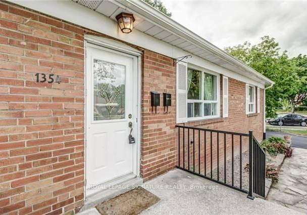 1354-augustine-drive-burlington-ontario-w13100942