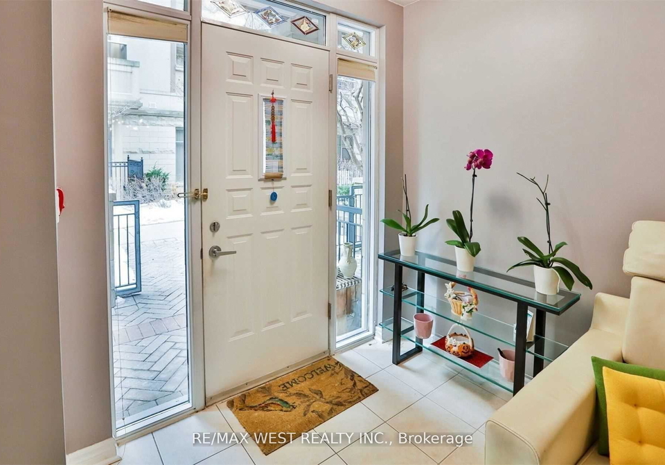 330-princess-royal-drive-mississauga-ontario-w13101142
