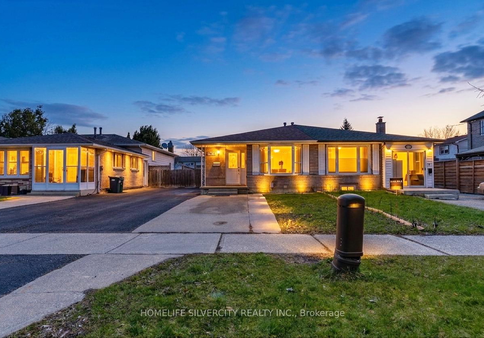 7816-priory-crescent-mississauga-ontario-w13101186