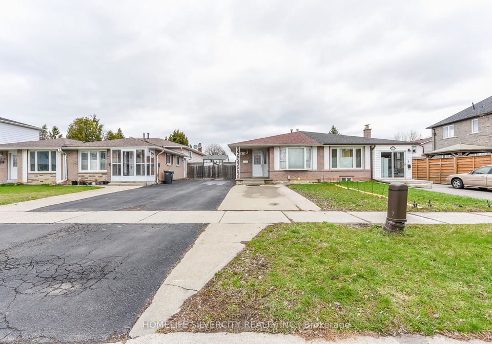 7816-priory-crescent-mississauga-ontario-w13101186