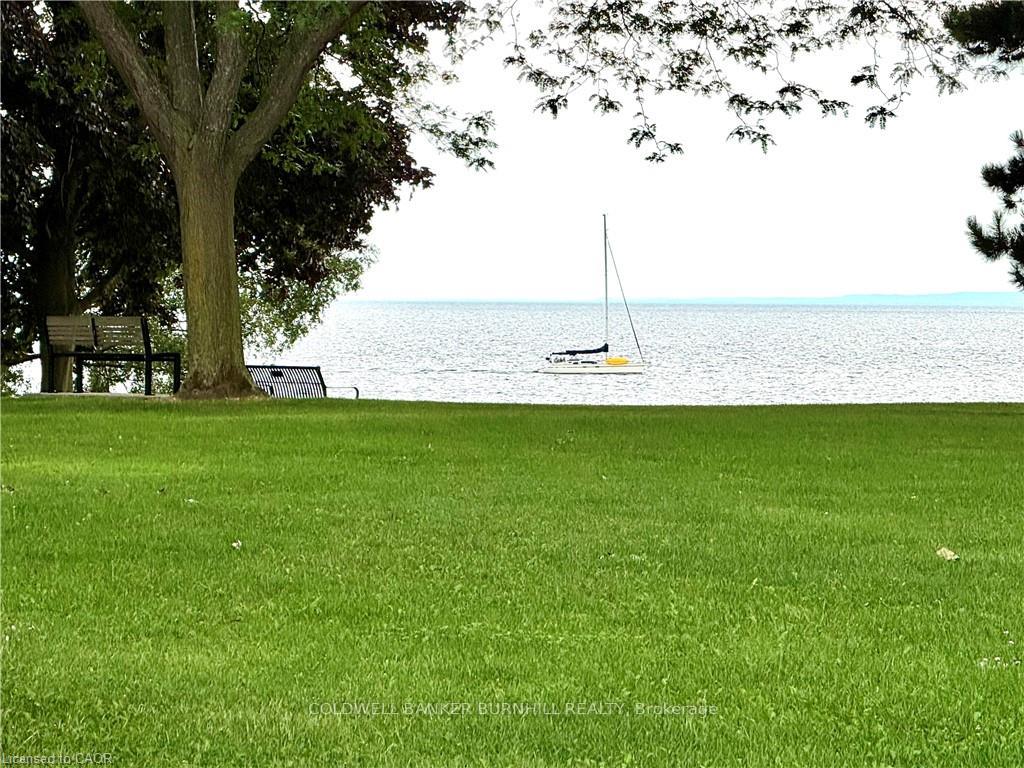 5250-lakeshore-road-burlington-ontario-w13101248
