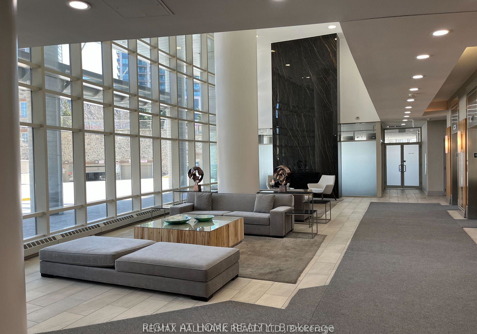 15-windermere-avenue-toronto-ontario-w13101310