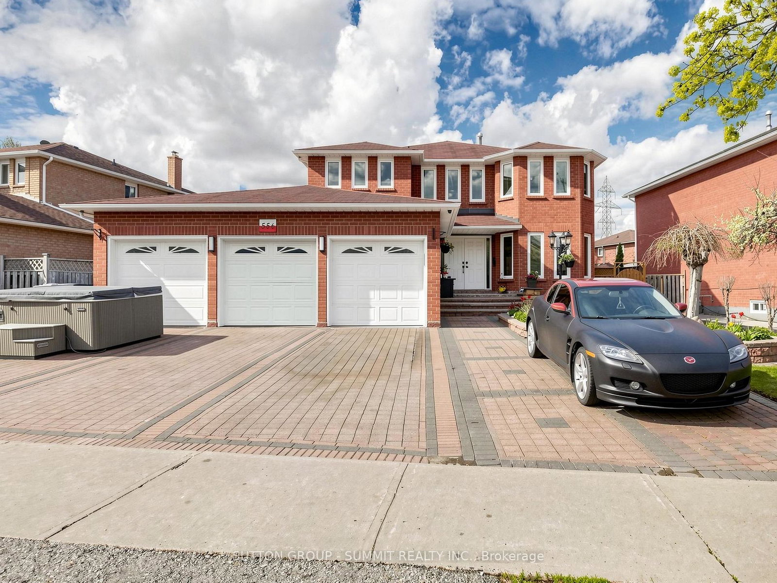 556-ray-lawson-boulevard-brampton-ontario-w13101600