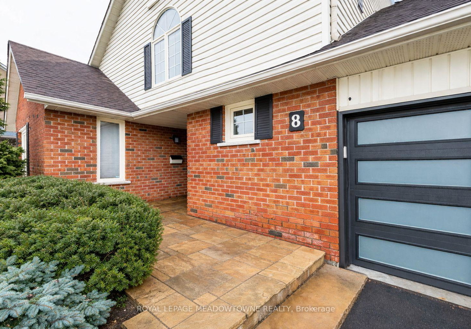 8-wadsworth-circle-brampton-ontario-w13101614