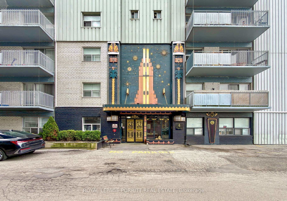 4-superior-avenue-etobicoke-ontario-w13101710