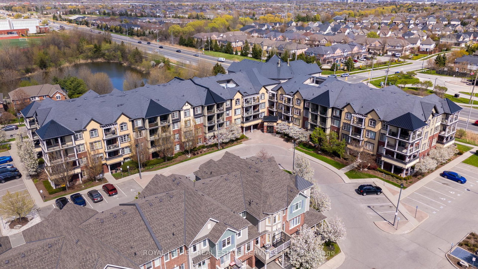 3060-rotary-way-burlington-ontario-w13101736